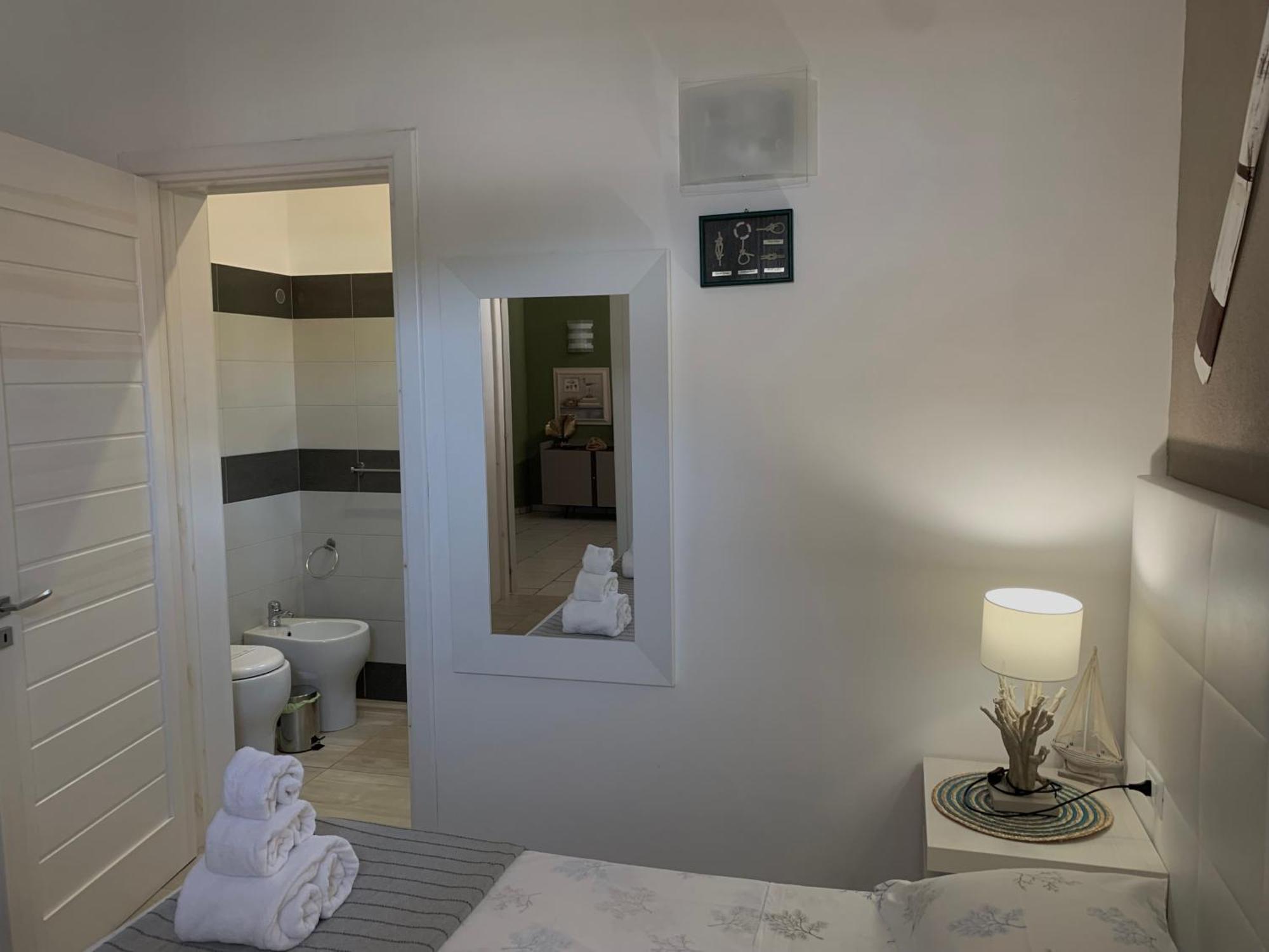 Aquarama Rooms & Apartments Torre Squillace Exterior photo